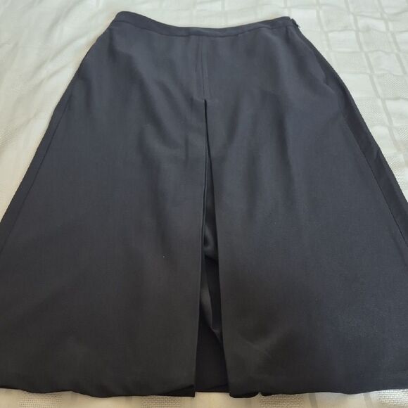 Banana Republic Classic Black A-Line Skirt - Picture 13 of 16